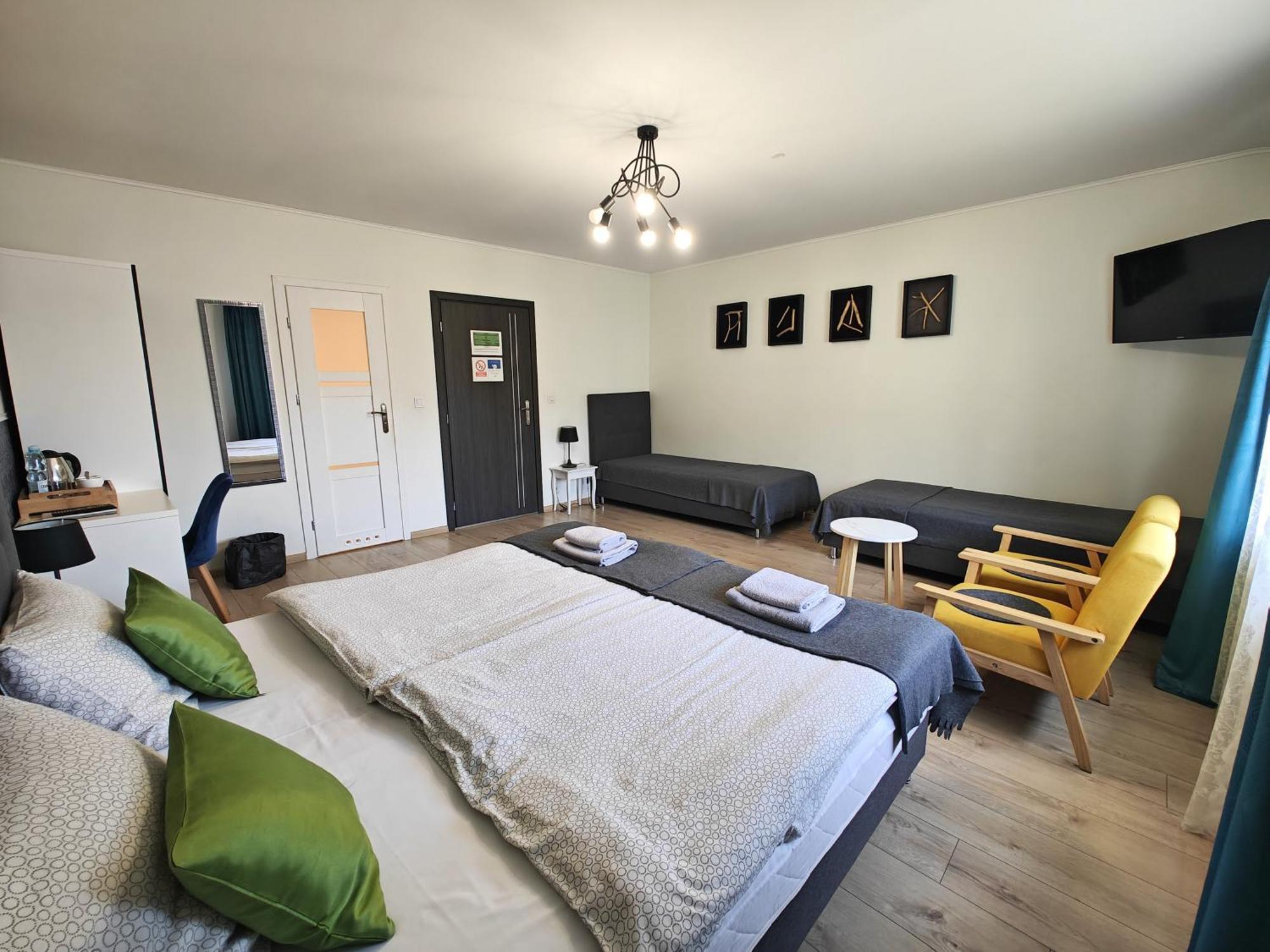 Oświęcim 7Th Room Guest House מראה חיצוני תמונה